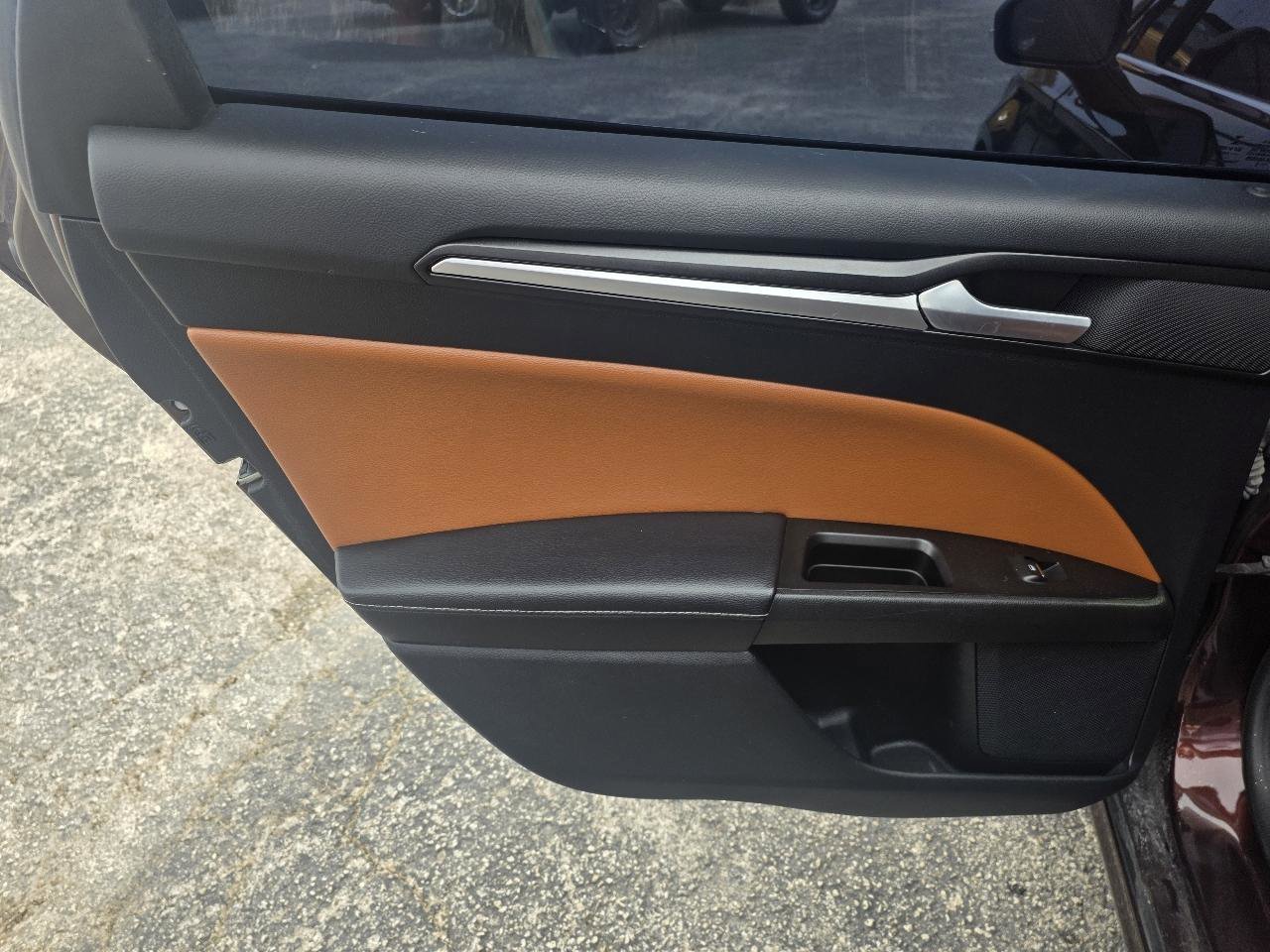 Used 2019 Ford Fusion Titanium FWD image 12