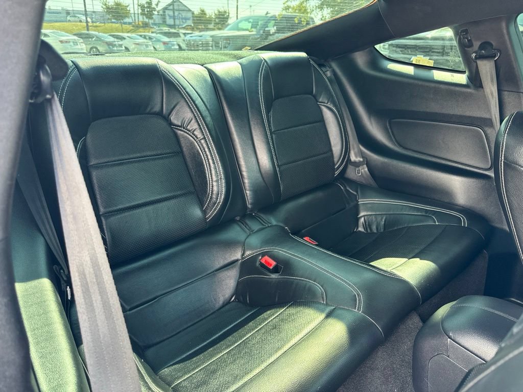Used 2019 Ford Mustang Coupe w/ Equipment Group 101A RWD image 21