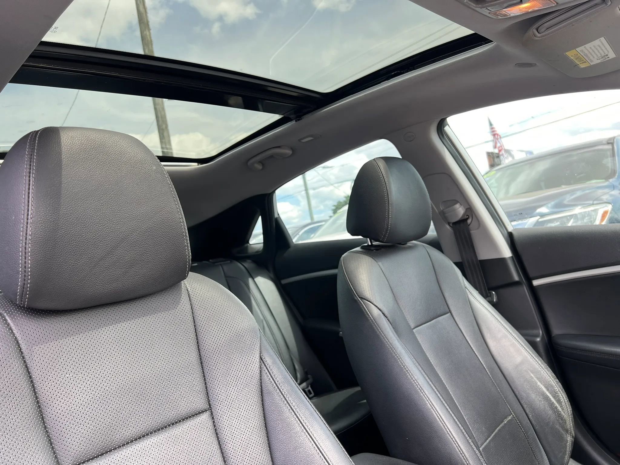 Used 2016 Hyundai Elantra GT w/ Option Group 03 FWD image 17
