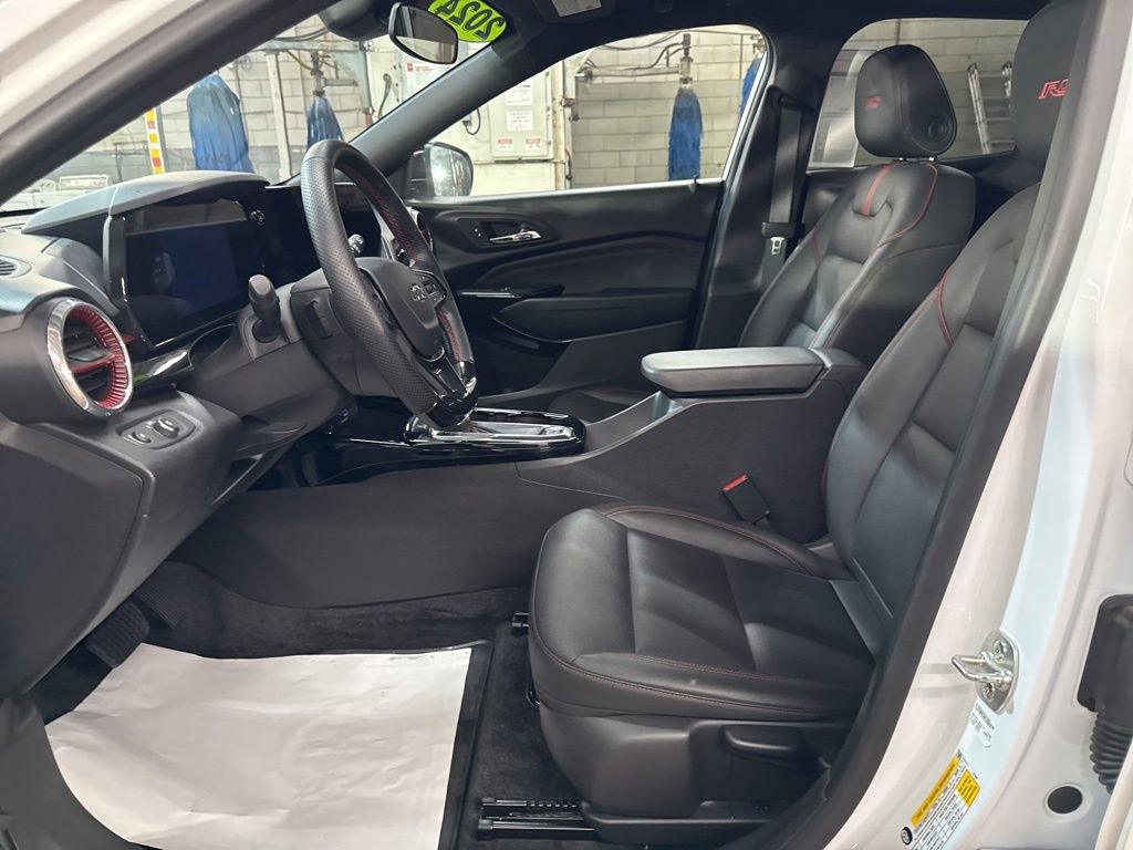 Used 2024 Chevrolet Trax RS w/ Driver Confidence Package image 10