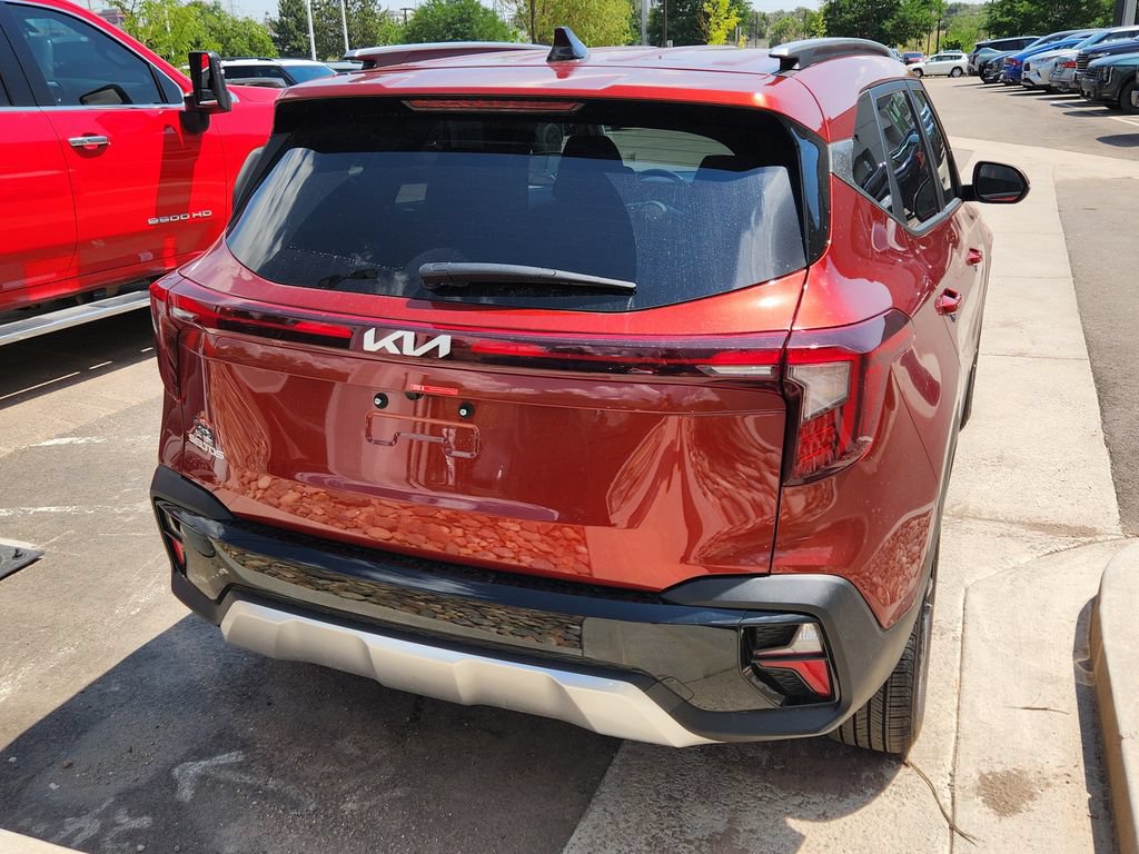 Certified 2026 Kia Seltos S FWD image 8