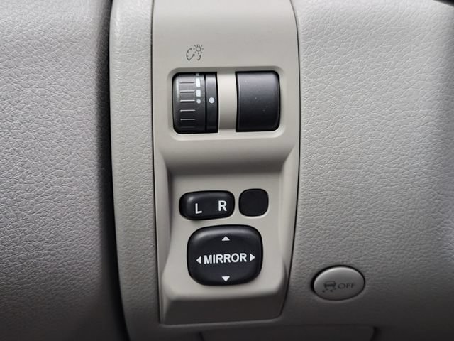 Used 2010 Subaru Forester 2.5X Premium AWD/4WD image 21