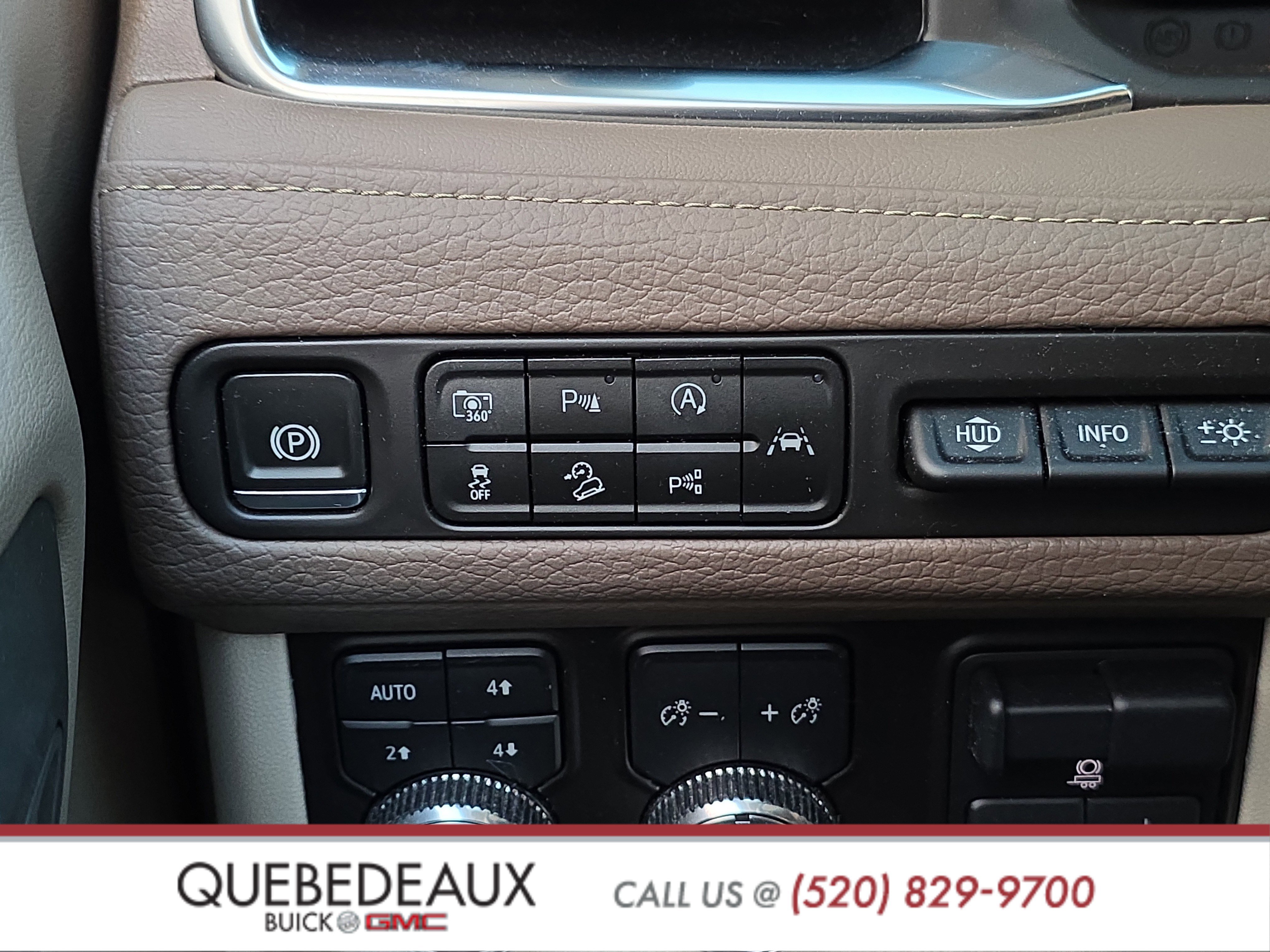 Used 2024 GMC Yukon Denali w/ Denali Reserve Package image 31