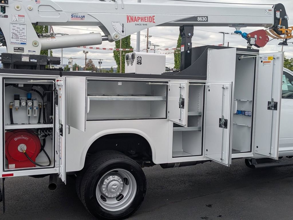 New 2024 RAM 5500 Tradesman AWD/4WD image 15