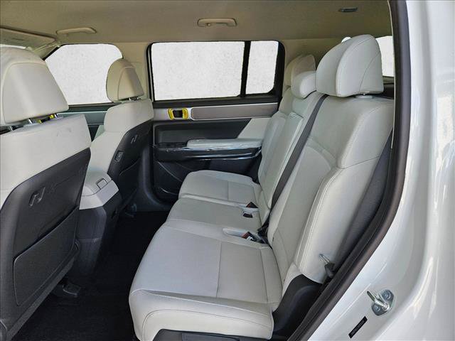 New 2027 Hyundai Santa Fe SE FWD image 12