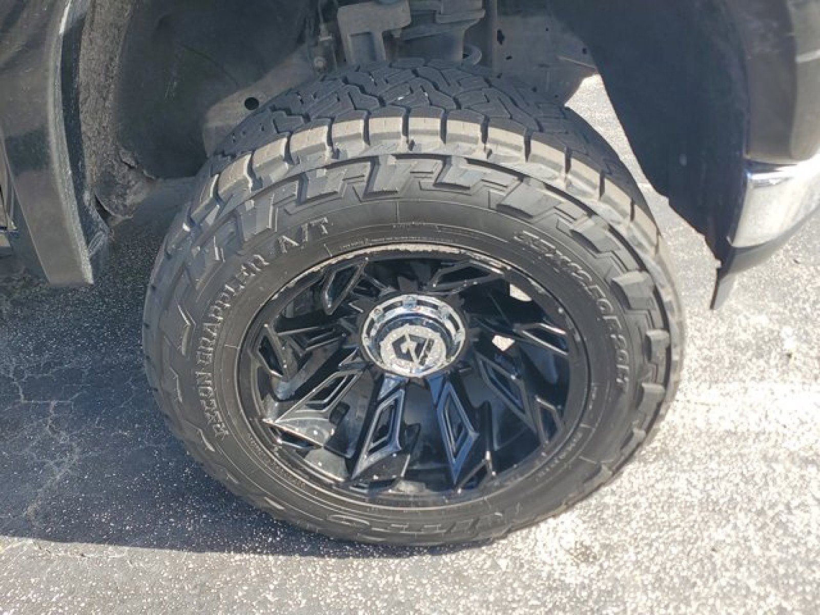 Used 2019 Chevrolet Silverado 1500 LT w/ All-Star Edition AWD/4WD image 9