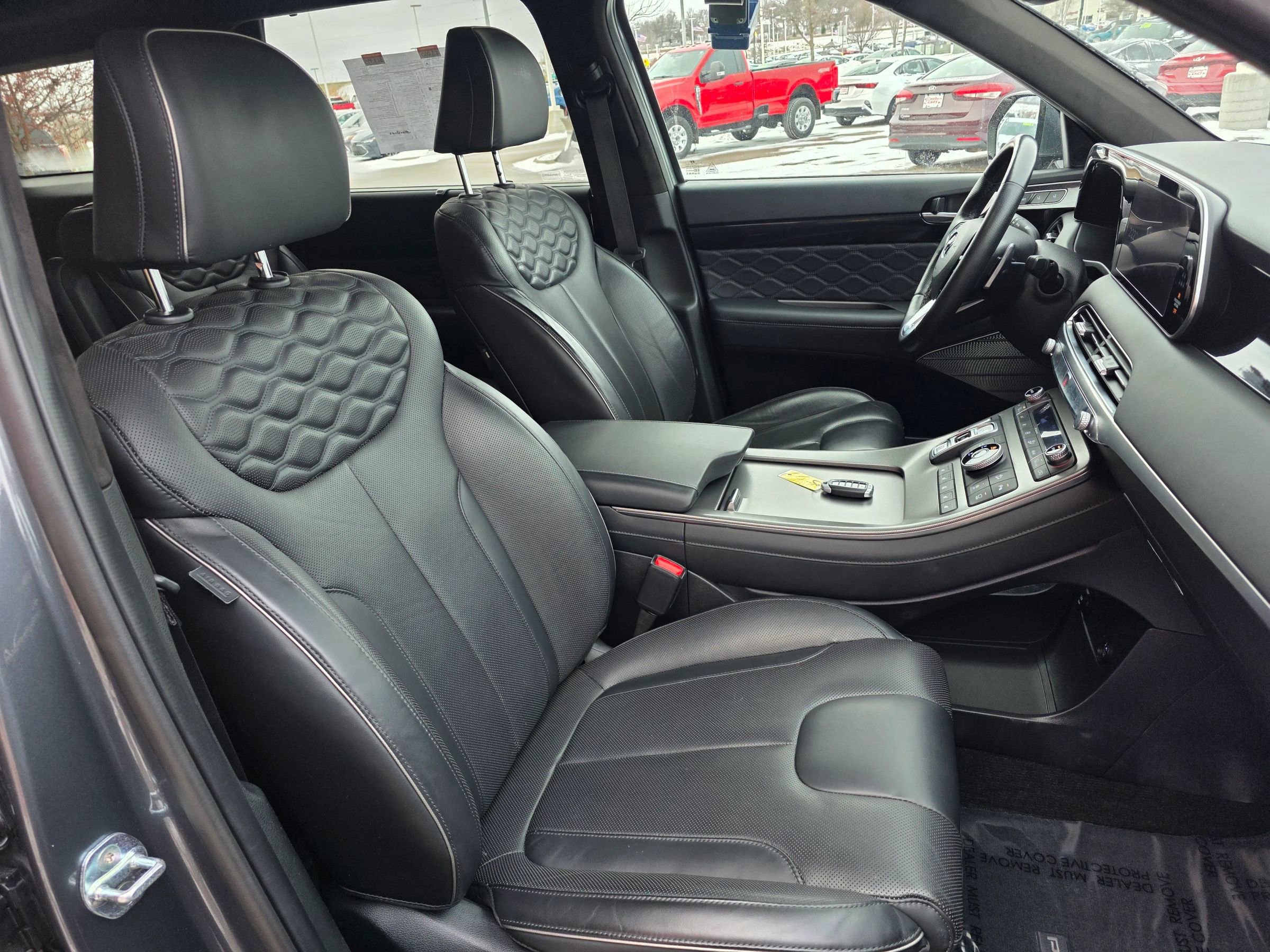 Used 2022 Hyundai Palisade Calligraphy image 9