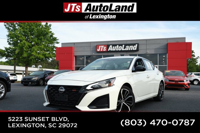 Used 2024 Nissan Altima 2.5 SR