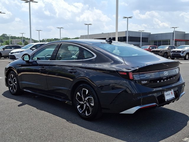Used 2024 Hyundai Sonata SEL FWD image 4