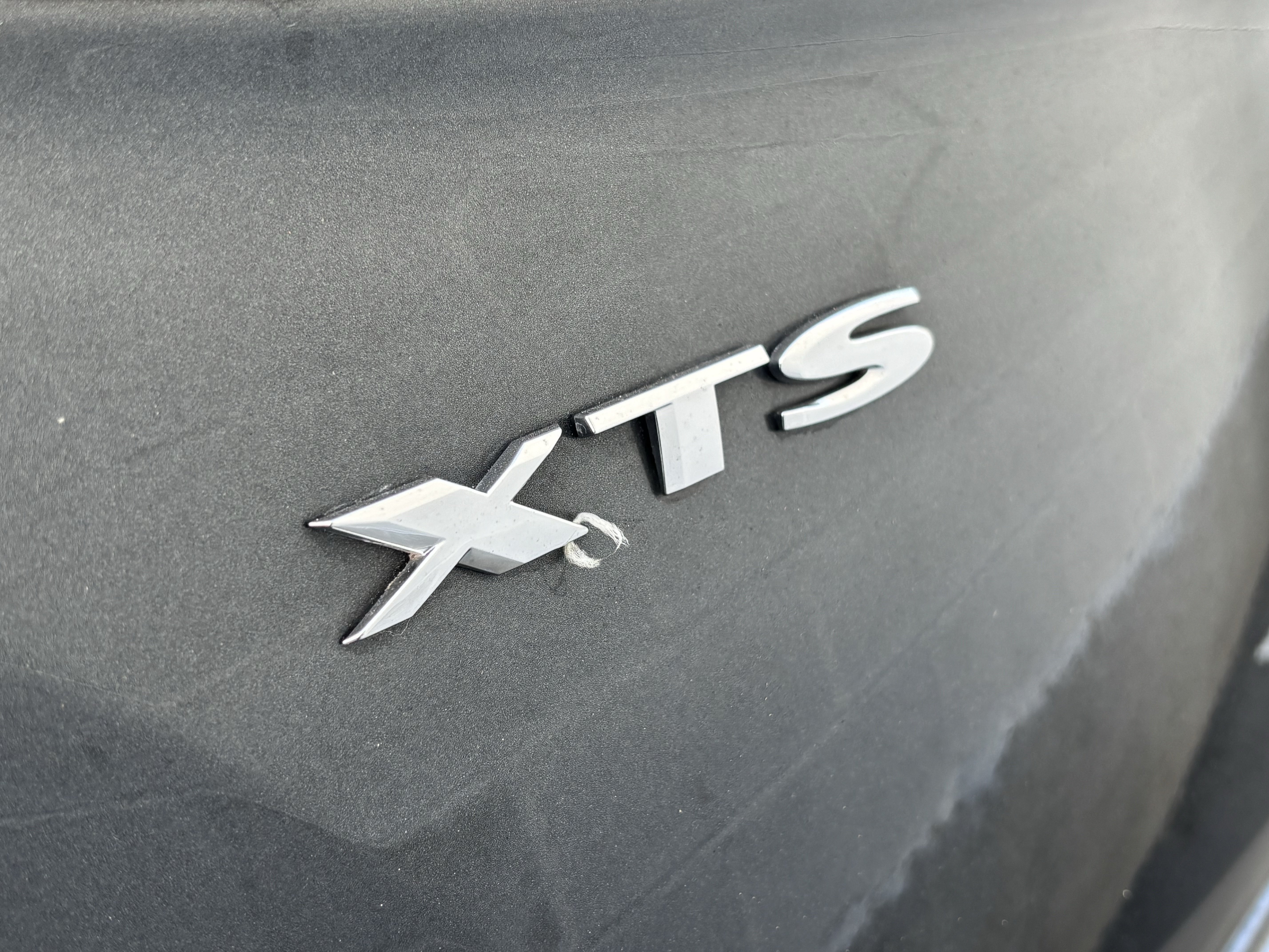 Used 2019 Cadillac XTS Luxury w/ Driver Awareness Package FWD image 3