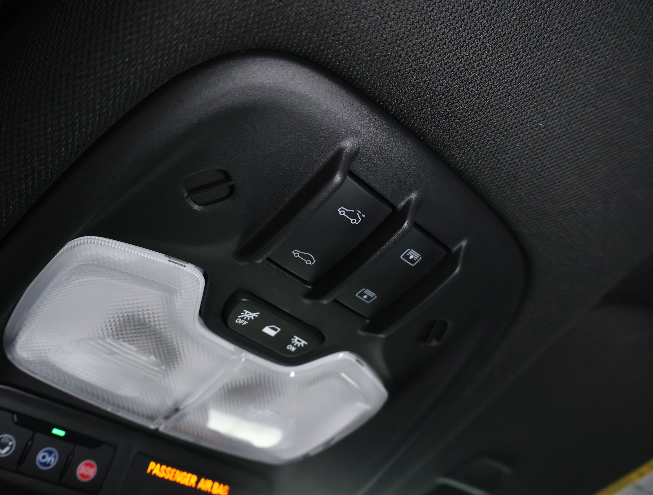 Certified 2025 Chevrolet TrailBlazer RS w/ Convenience Package image 21