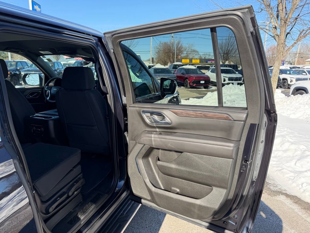 Used 2023 Chevrolet Suburban LS w/ Driver Alert Package image 18