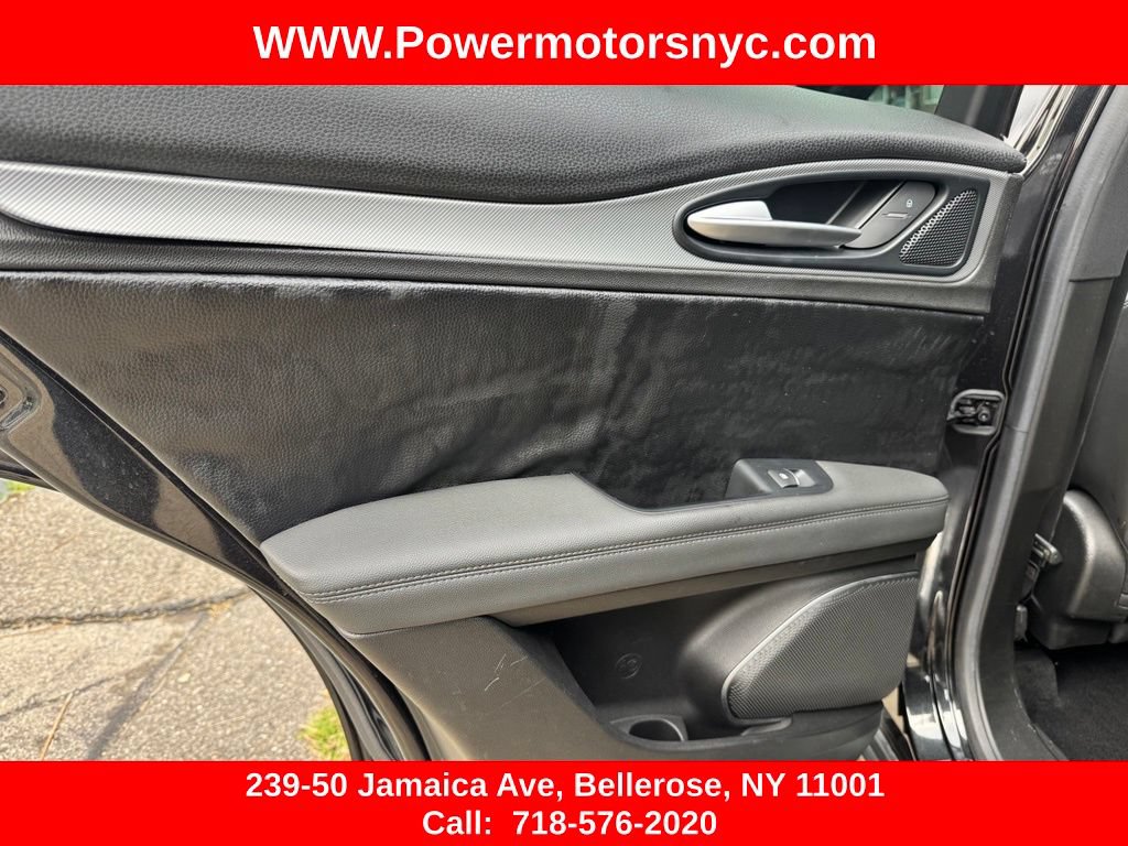 Used 2019 Alfa Romeo Stelvio Ti Sport w/ Quick Order Package 22S Sport AWD/4WD image 24