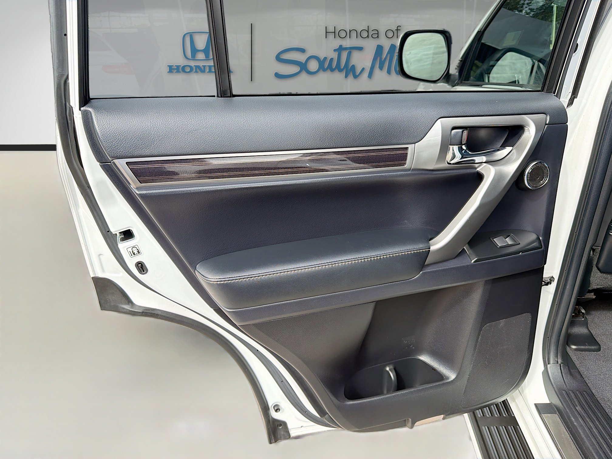 Used 2023 Lexus GX 460 Premium image 26