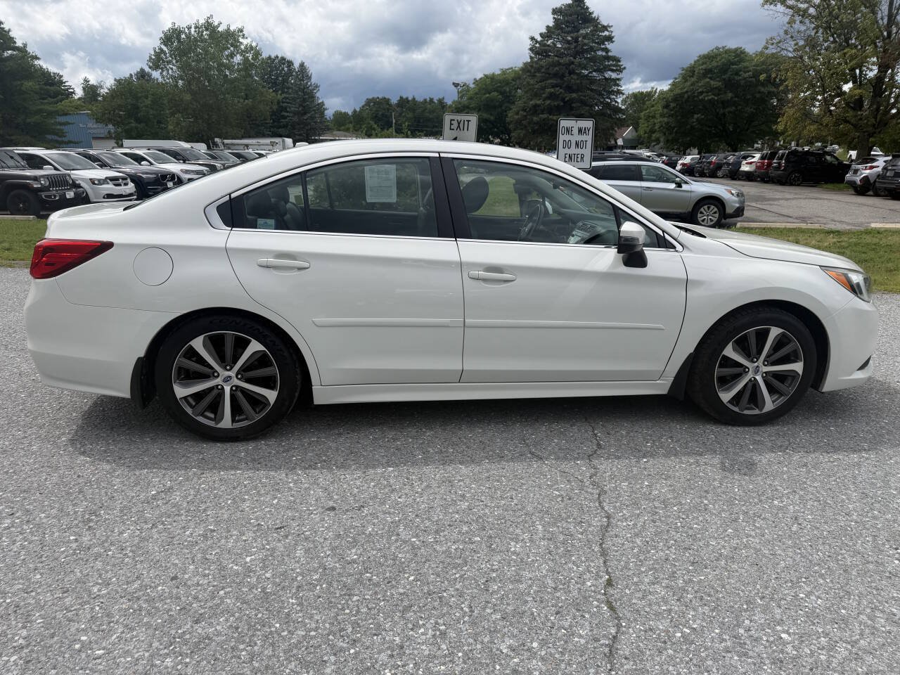 Used 2015 Subaru Legacy 2.5i Limited AWD/4WD image 6