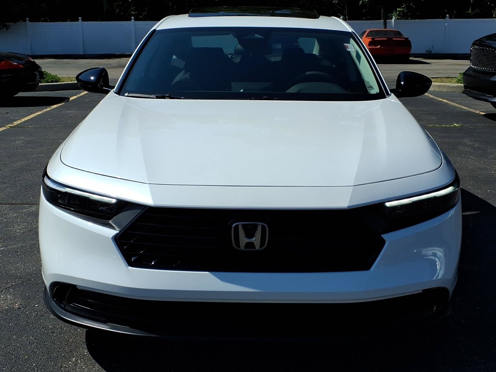 Certified 2025 Honda Accord SE image 2