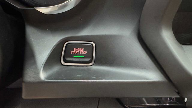 Used 2018 Chevrolet Camaro SS image 29