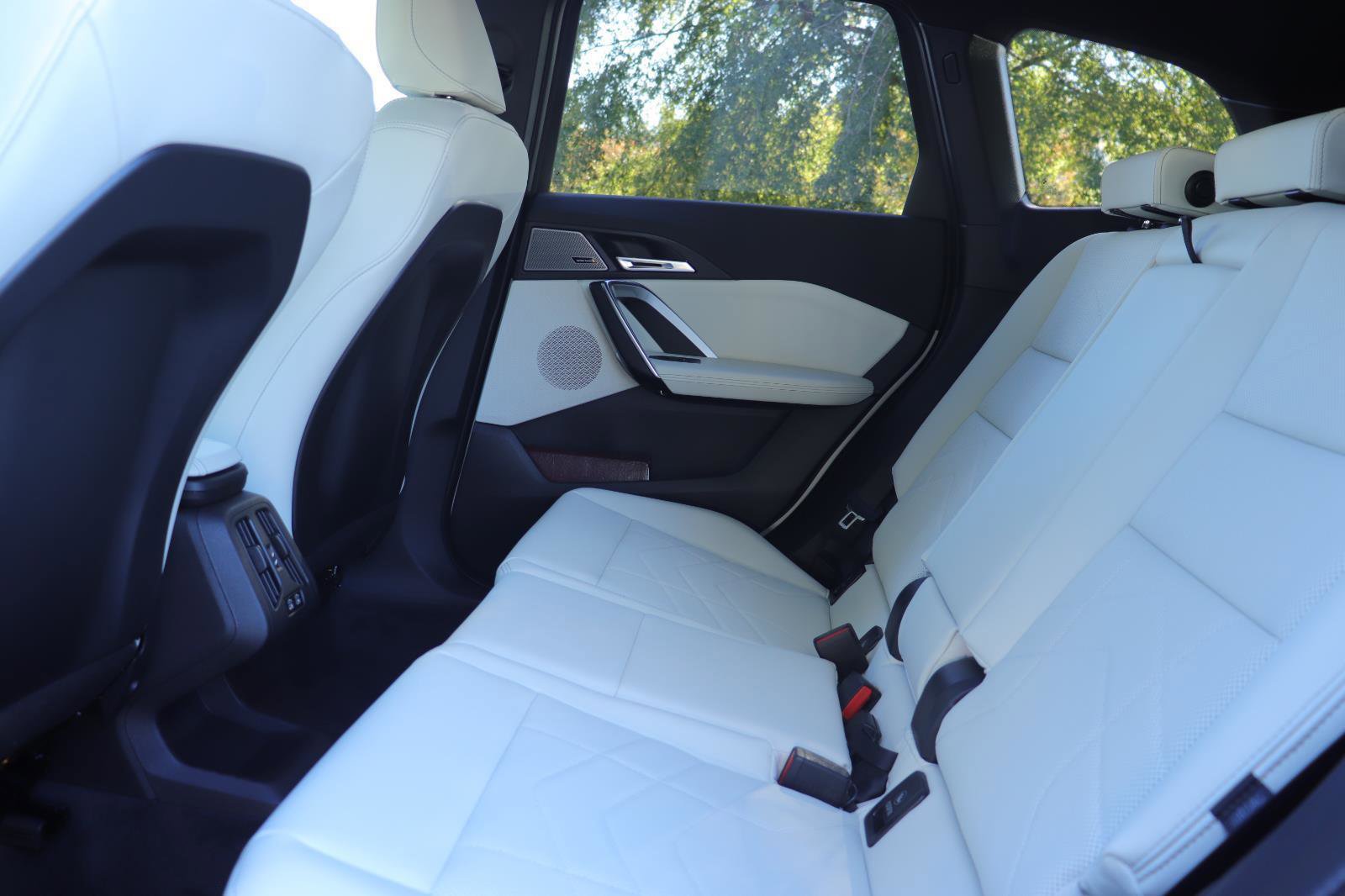 Used 2026 BMW X1 xDrive28i w/ Technology Package image 13