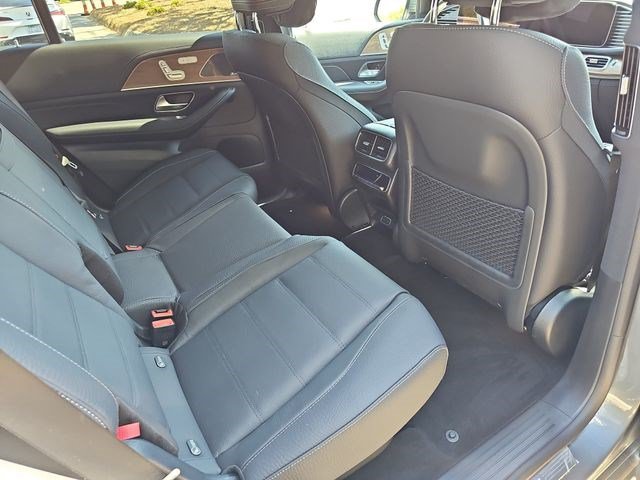 New 2026 Mercedes-Benz GLS 580 4MATIC image 11