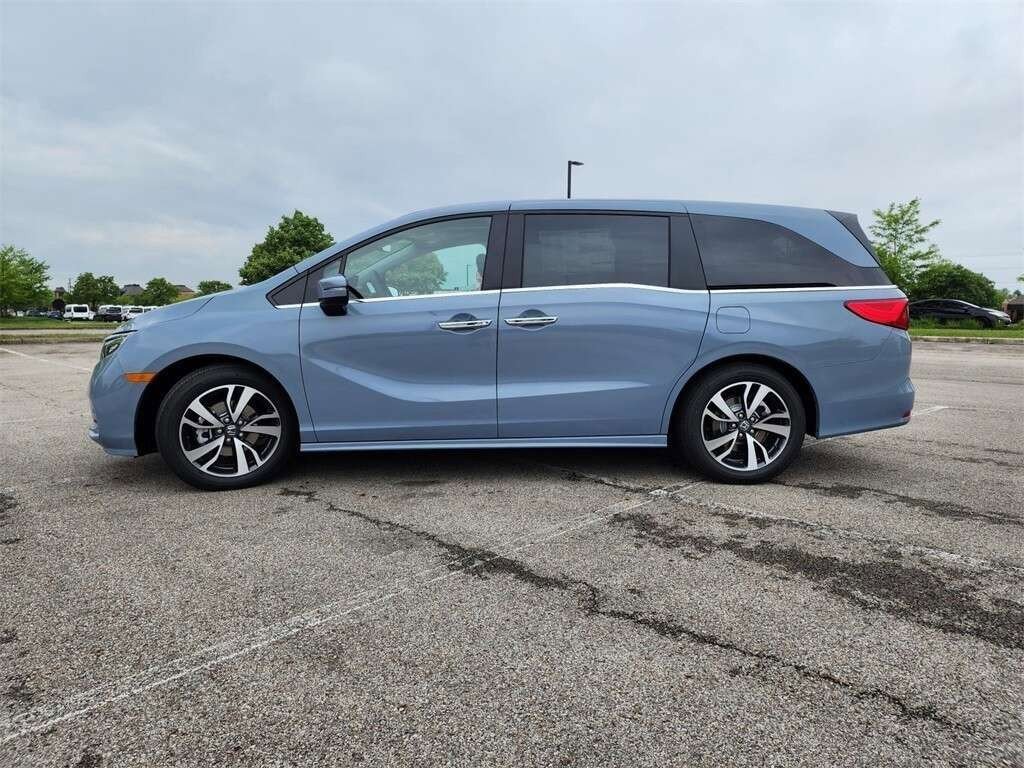 Used 2024 Honda Odyssey Touring image 13