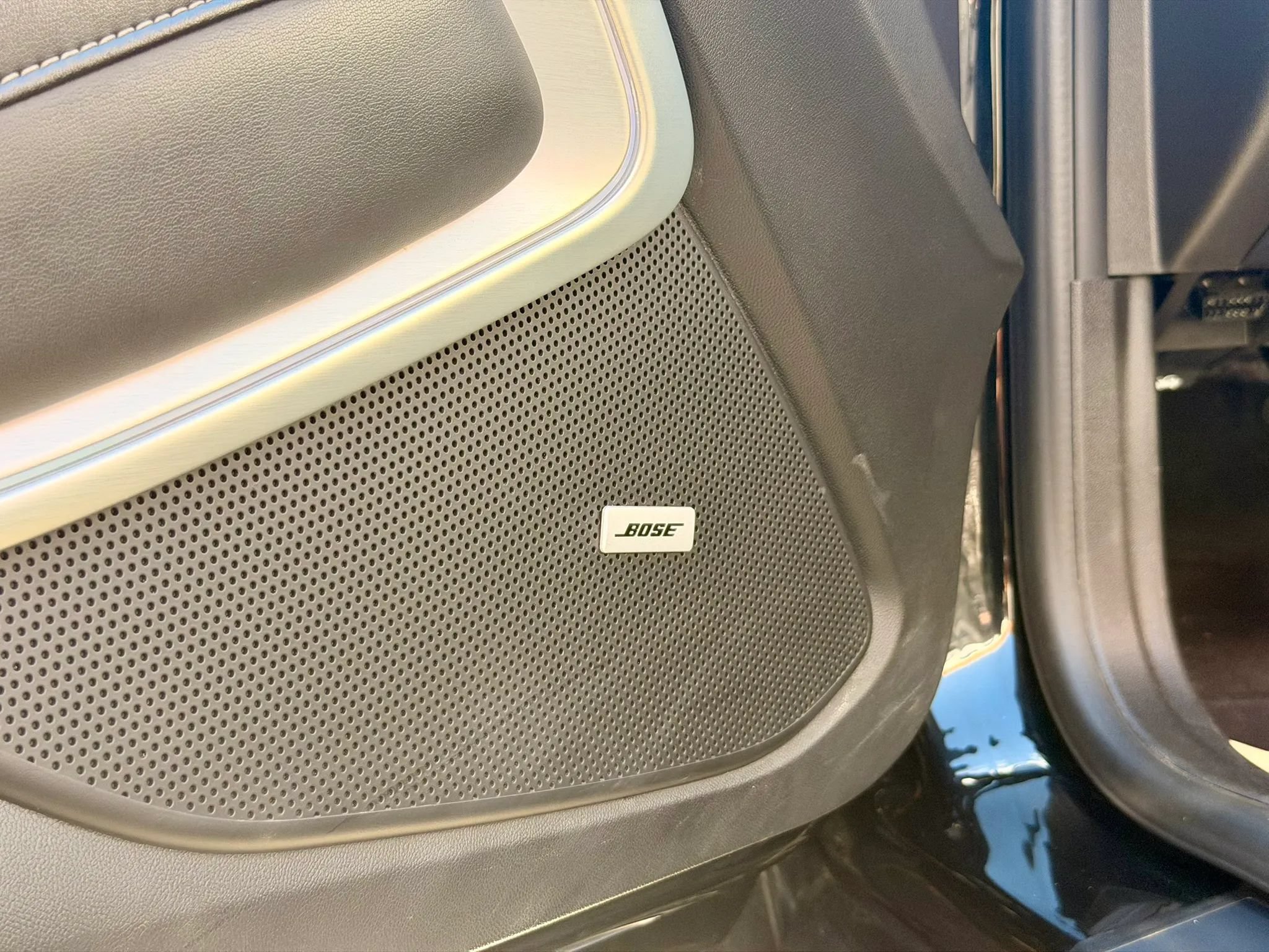Used 2019 Chevrolet Camaro SS RWD image 22