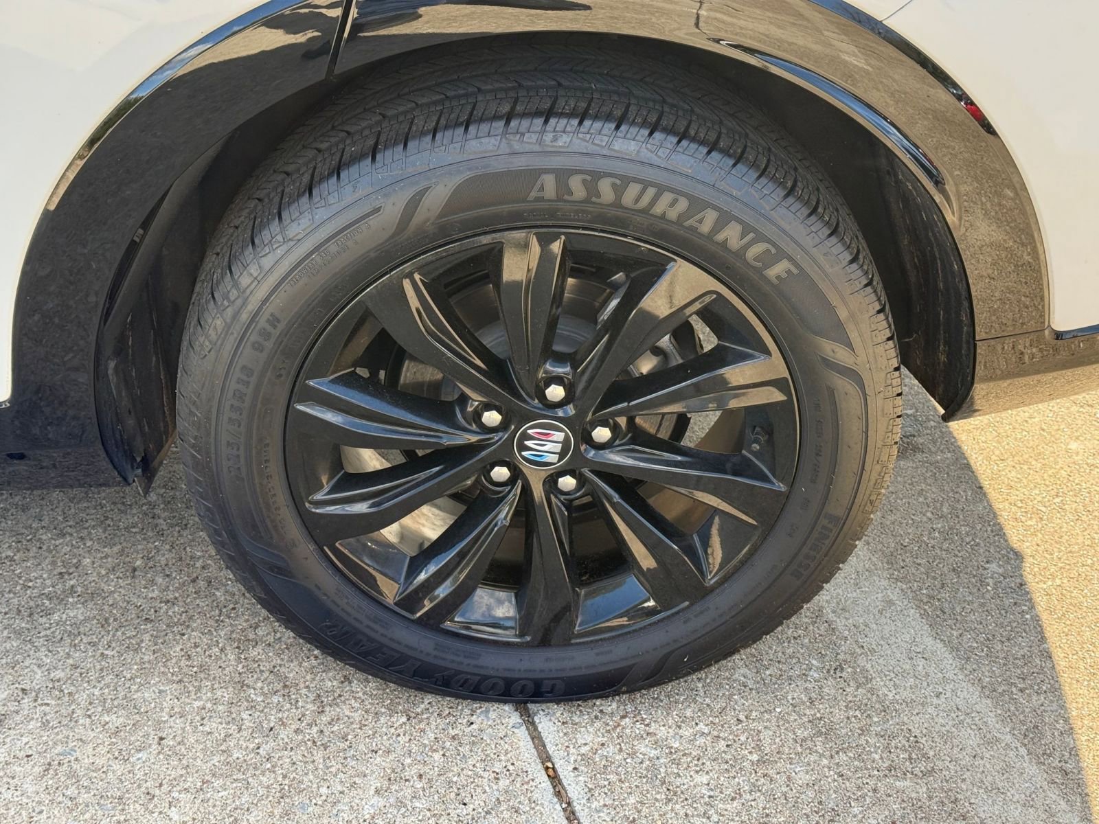 Used 2025 Buick Envista Sport Touring image 30