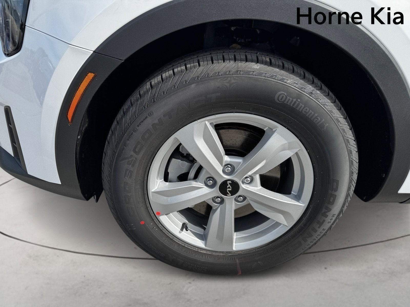 New 2026 Kia Sorento LX image 7