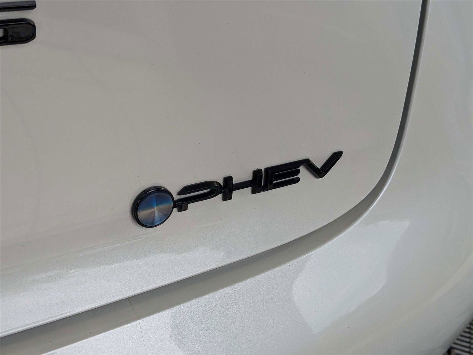 Used 2026 Toyota Prius Plug-In Hybrid FWD image 8