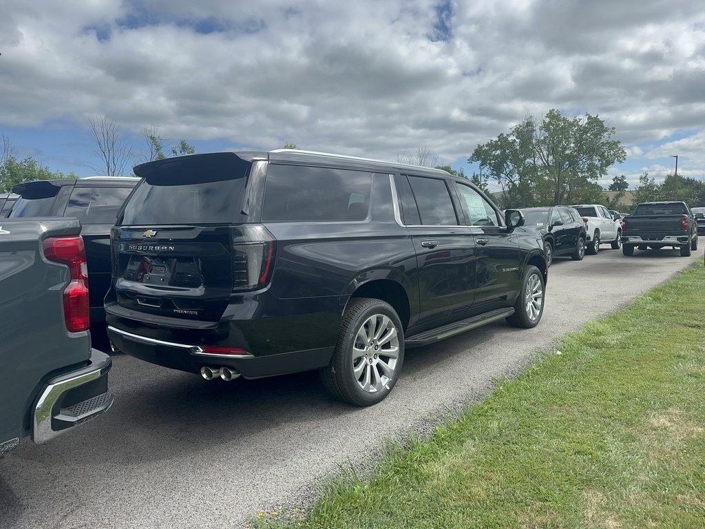 New 2025 Chevrolet Suburban Premier image 3