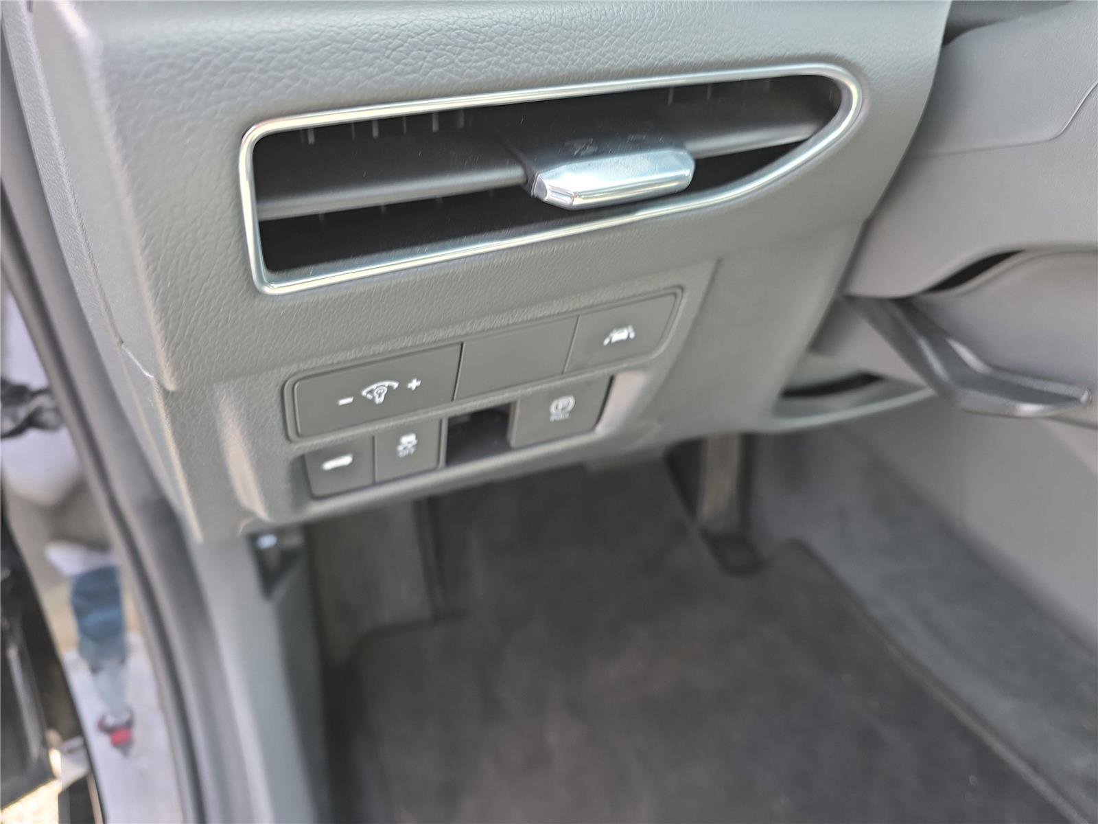 Used 2022 Hyundai Sonata SEL w/ Convenience Package image 18