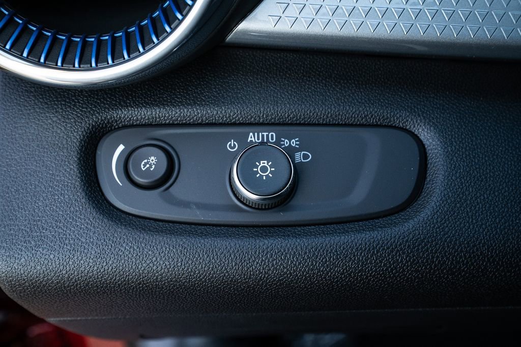 New 2026 Chevrolet Trax LT image 21