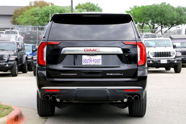 Used 2022 GMC Yukon Denali w/ Denali Premium Package image 6