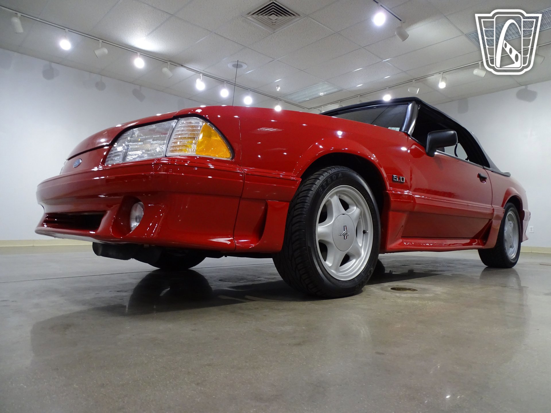 Used 1989 Ford Mustang GT RWD image 4