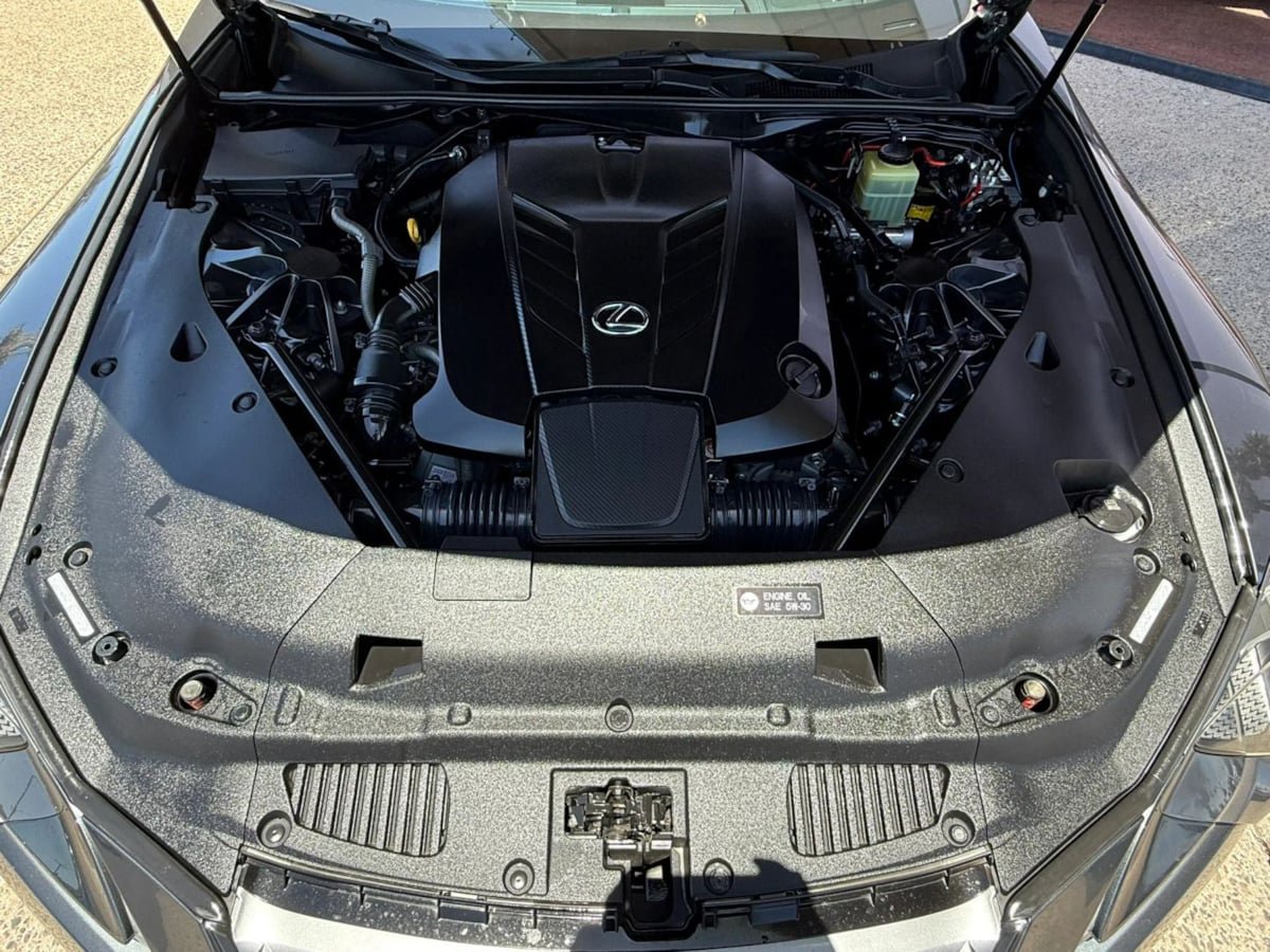 Used 2018 Lexus LC 500 Coupe w/ Touring Package RWD image 22