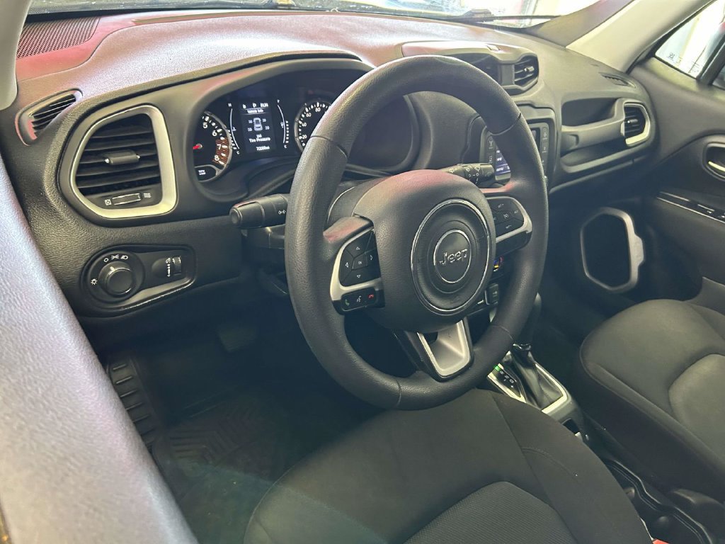 Used 2020 Jeep Renegade Sport w/ Sport Appearance Group FWD image 13