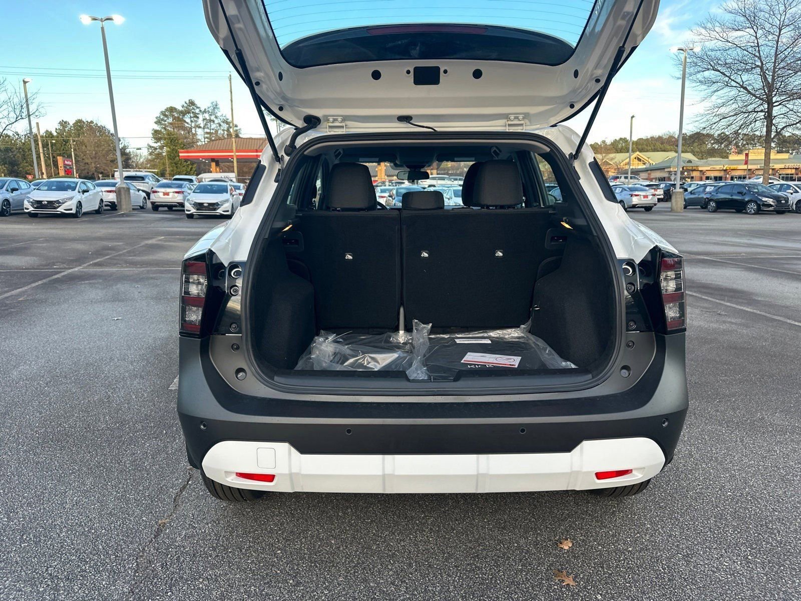 New 2026 Nissan Kicks S image 18