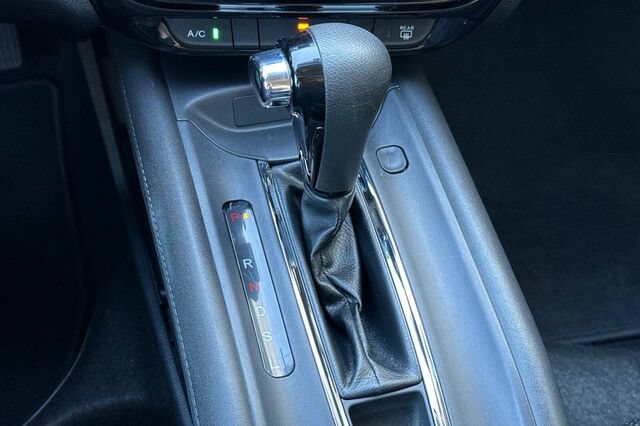 Used 2021 Honda HR-V LX image 21