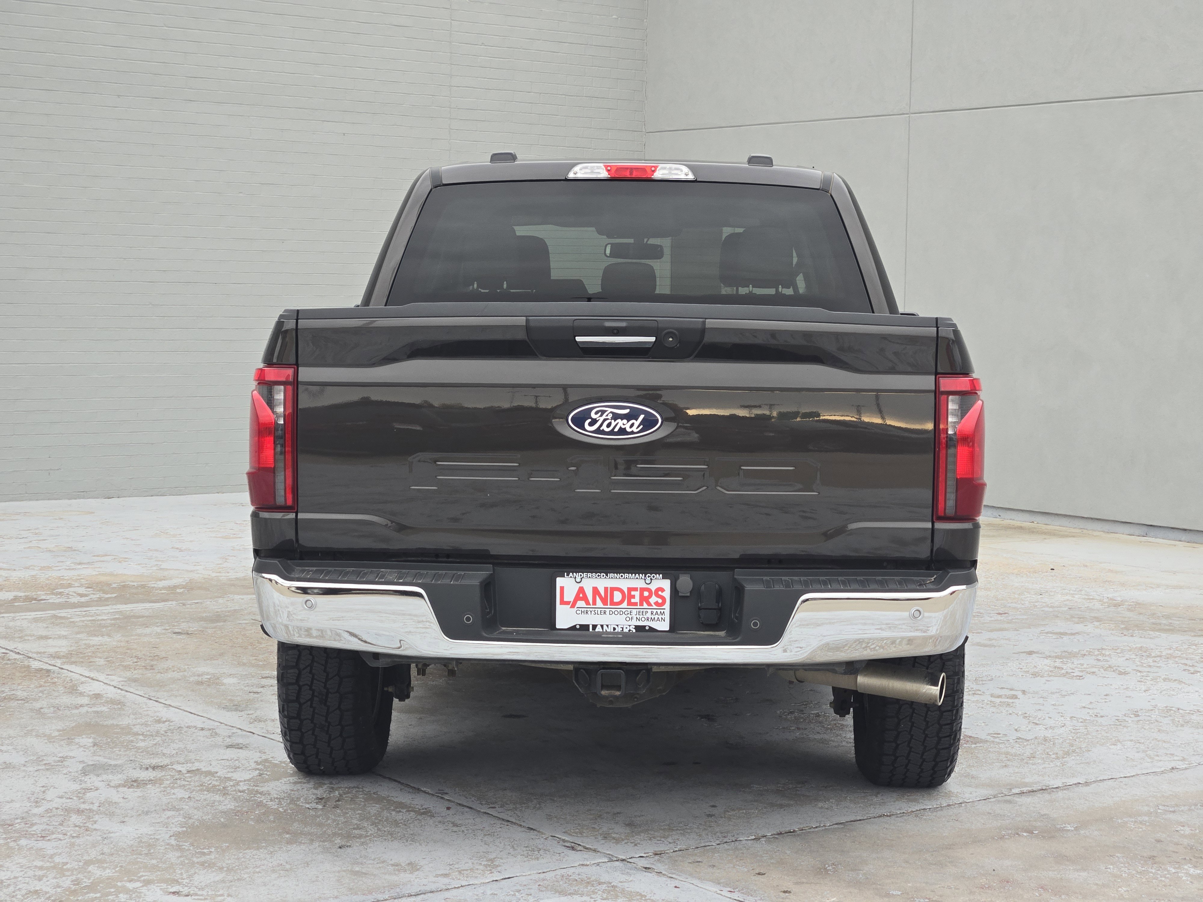 Used 2024 Ford F150 XLT w/ Mobile Office Package image 7