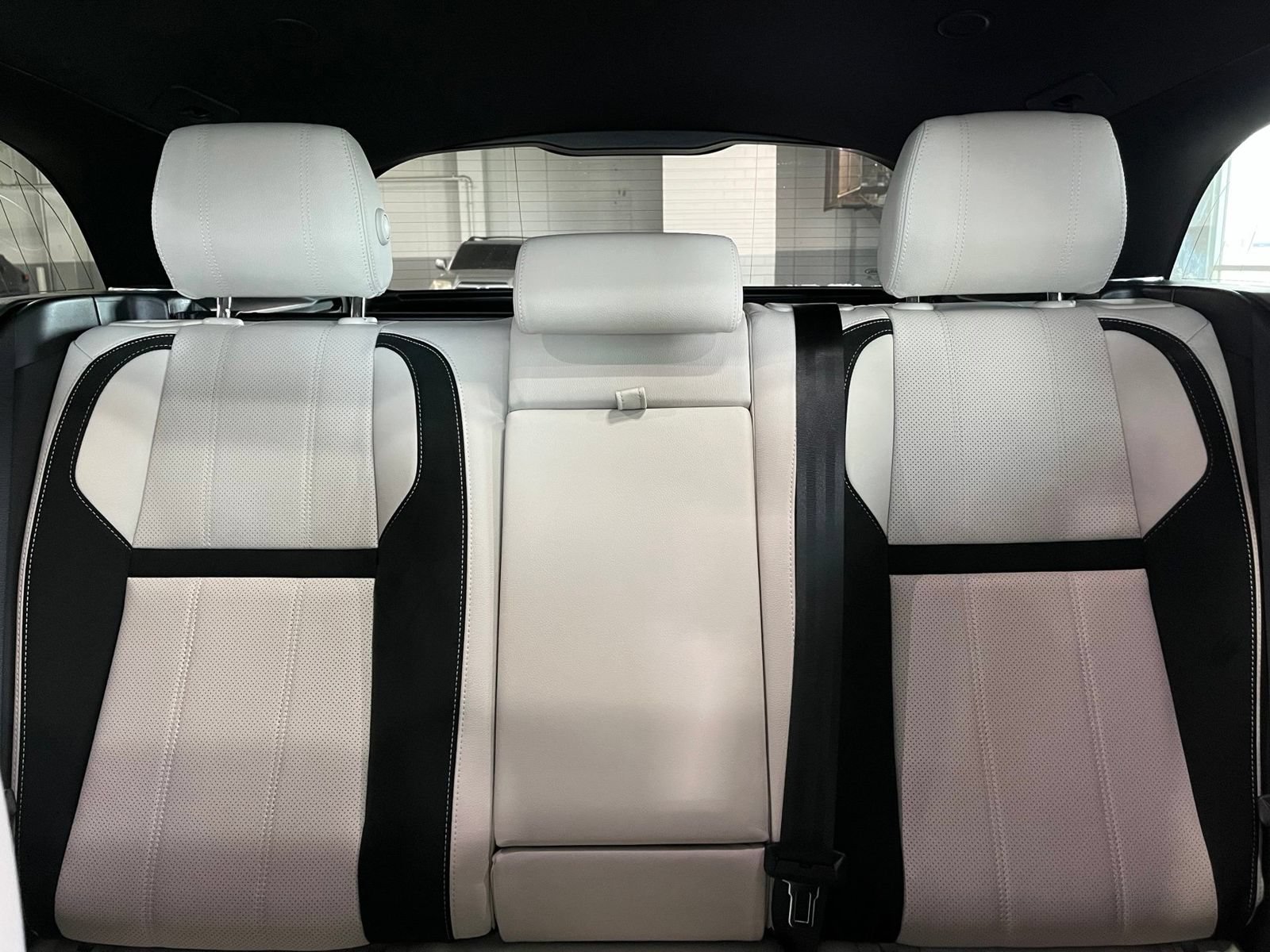Used 2021 Land Rover Range Rover Velar R-Dynamic S AWD/4WD image 21