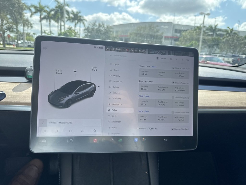 Used 2021 Tesla Model 3 Standard Range Plus image 3