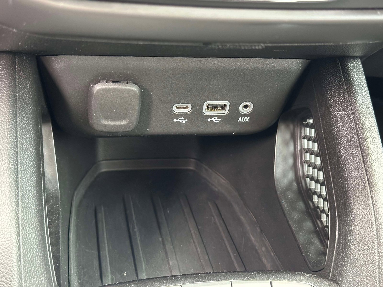 Used 2021 Chevrolet TrailBlazer RS AWD/4WD image 31