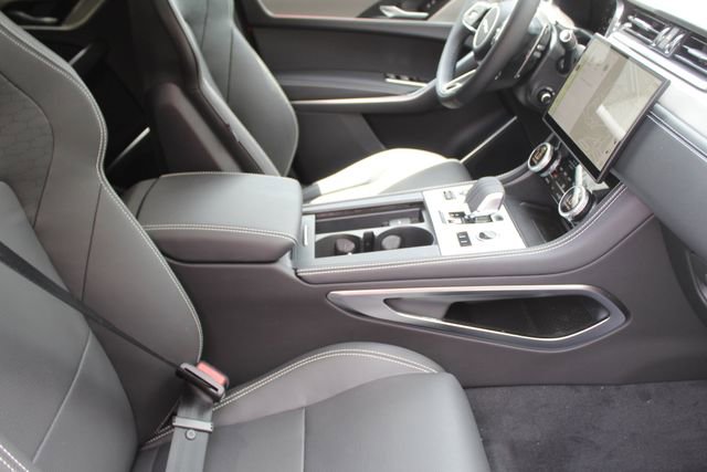 New 2026 Jaguar F-PACE R-Dynamic S image 3