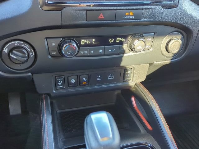 Used 2022 Nissan Frontier PRO-4X image 9