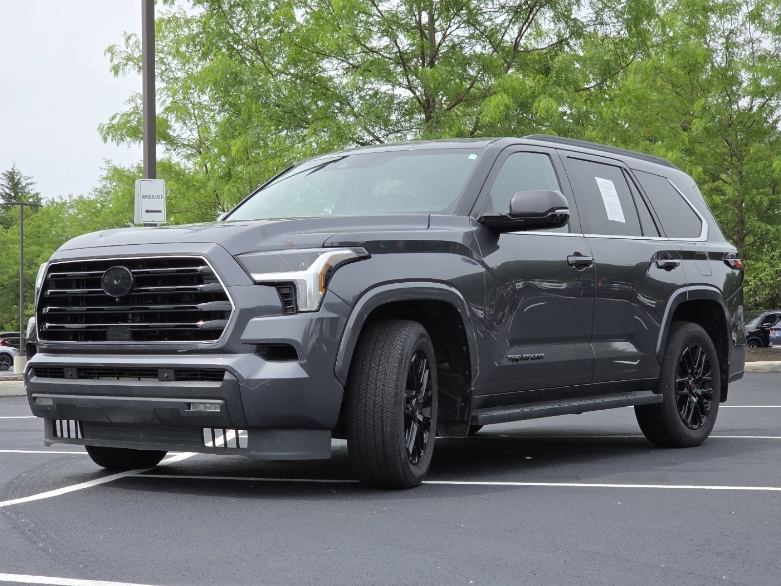 Used 2024 Toyota Sequoia SR5 w/ SR5 Premium Package AWD/4WD image 20