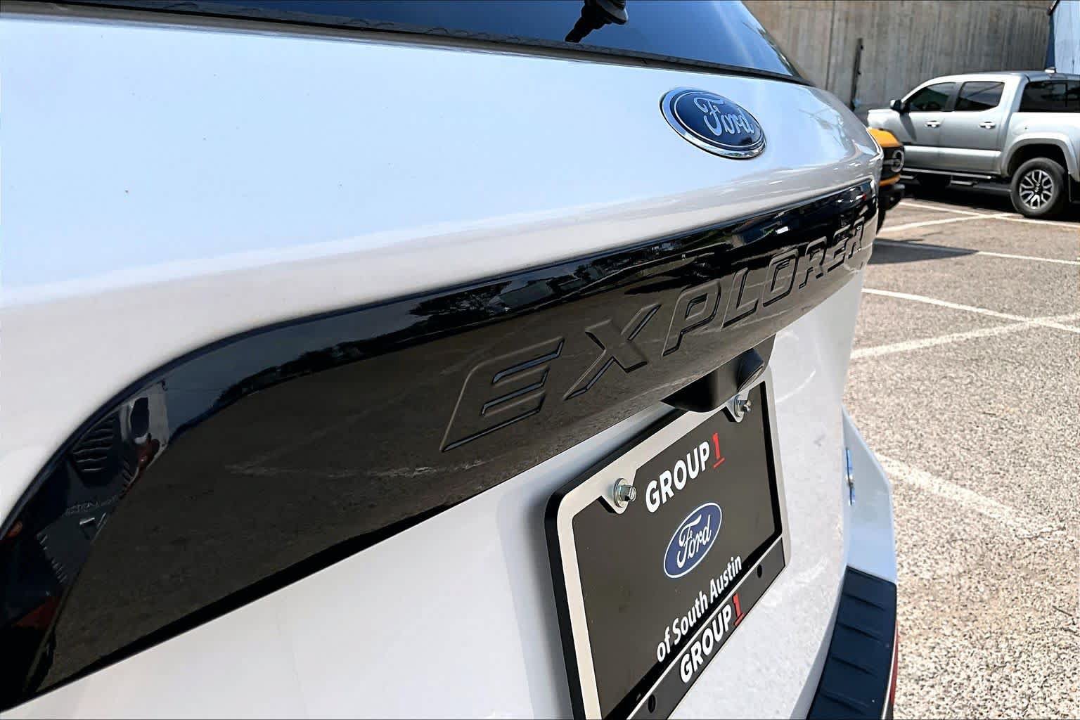 Used 2023 Ford Explorer ST w/ Equipment Group 401A AWD/4WD image 10