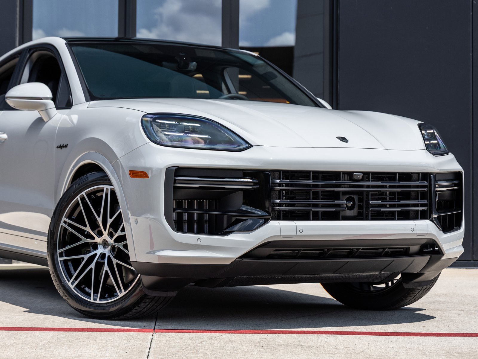New 2026 Porsche Cayenne Turbo image 9