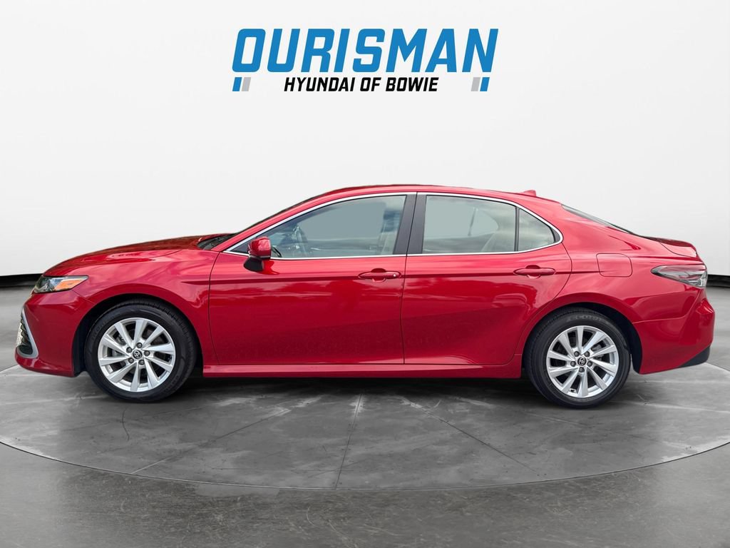 Used 2024 Toyota Camry LE FWD image 3