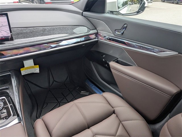 New 2025 BMW 740i image 17
