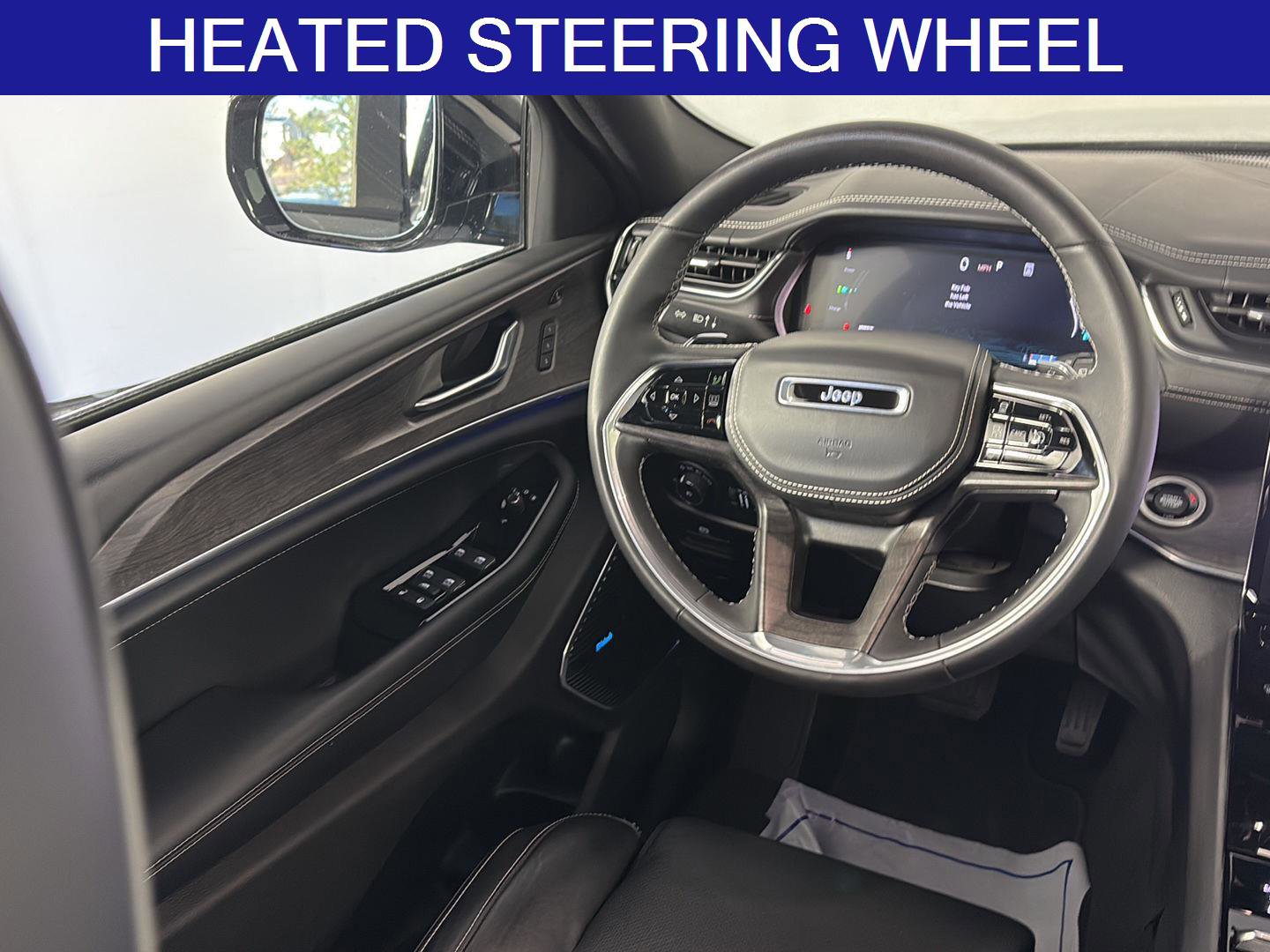 Used 2023 Jeep Grand Cherokee Overland w/ Luxury Tech Group IV image 17