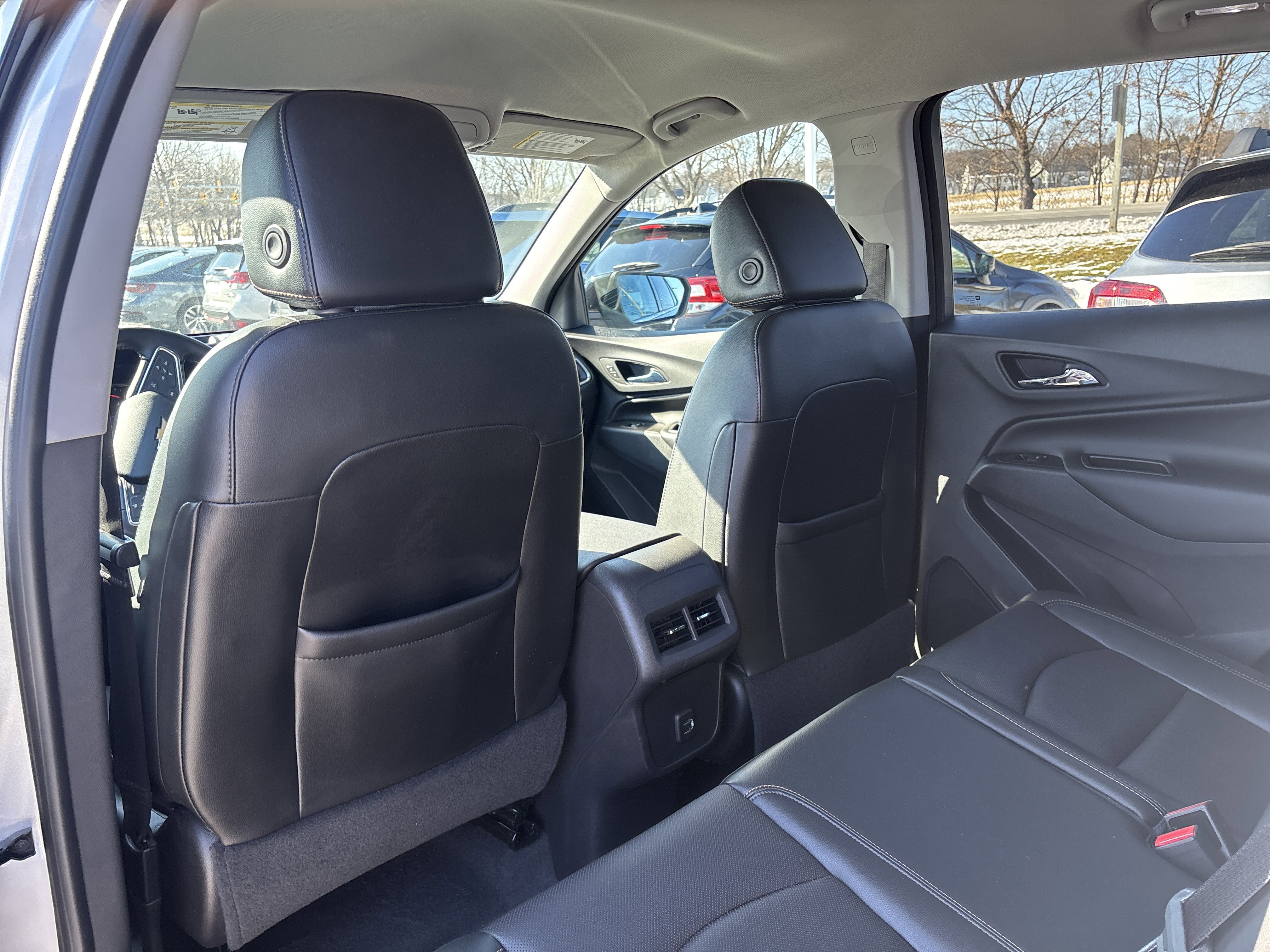 Used 2020 Chevrolet Equinox LT w/ Sport Edition image 13